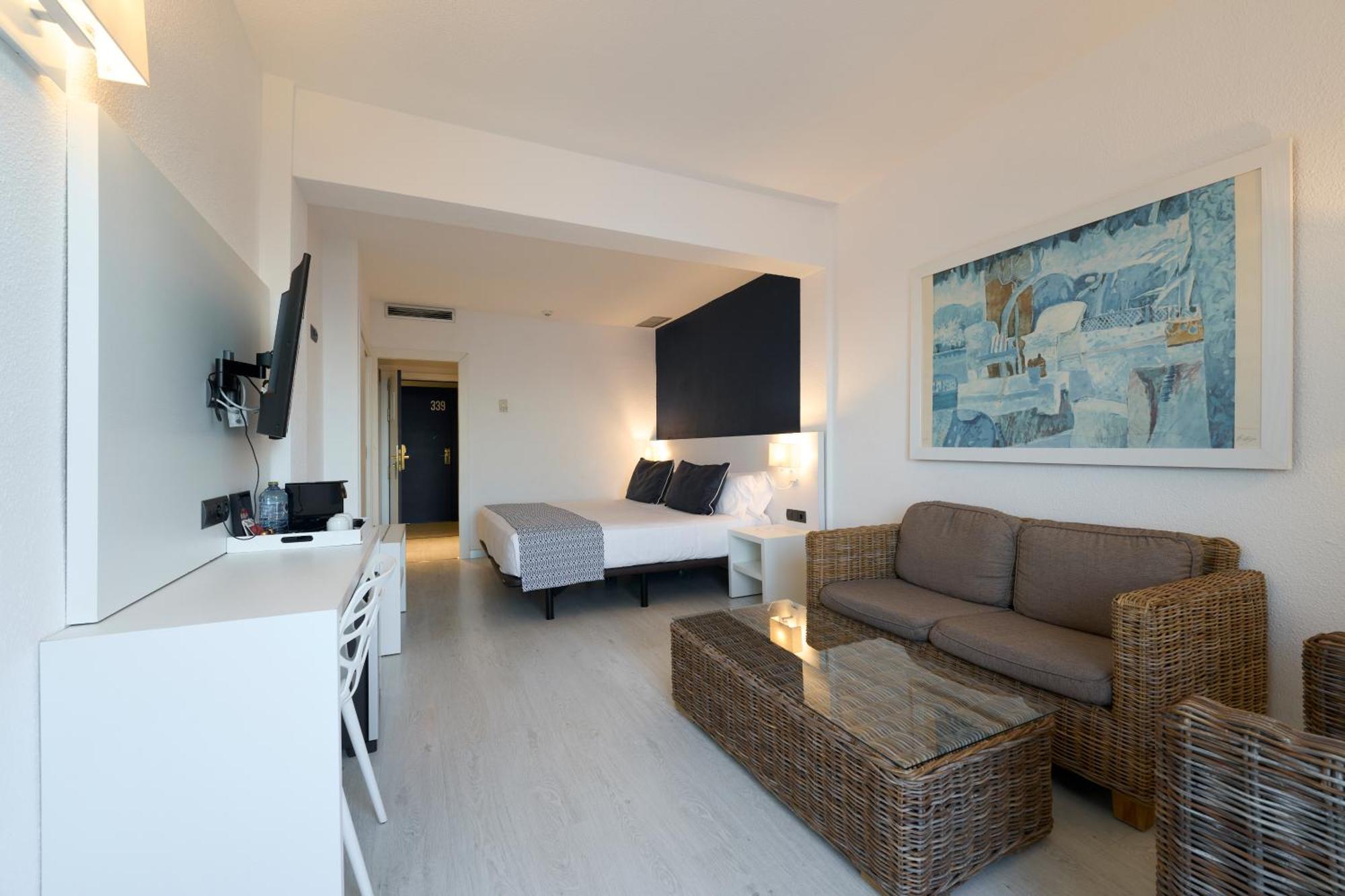 Catalonia Del Mar - Adults Only 4*